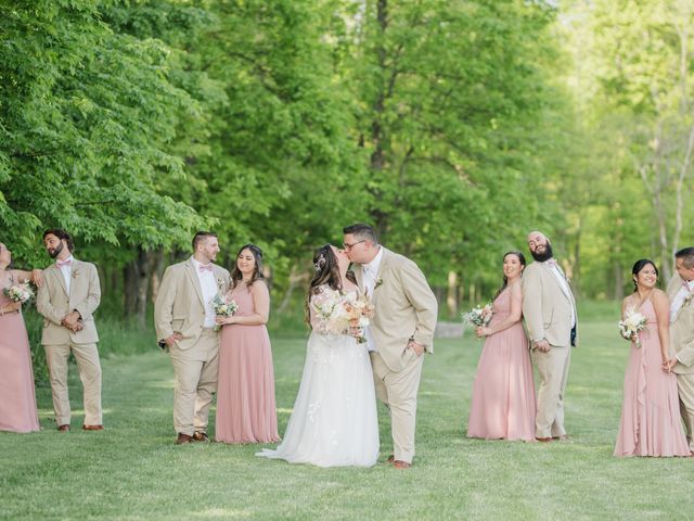 Jules and Dan&apos;s wedding in Beamsville, Ontario 35