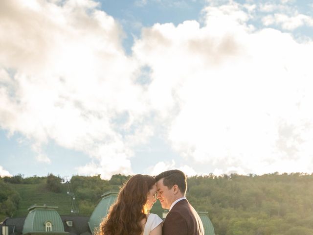 Jeff and Katie&apos;s wedding in Blue Mountains, Ontario 29