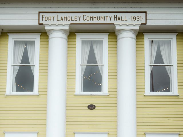 Brad and Natalie's wedding in Fort Langley, British Columbia 33