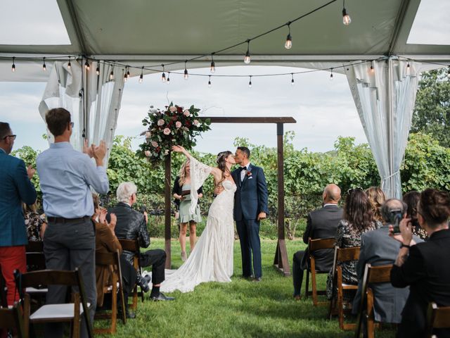 Tyler and Hayley&apos;s wedding in Niagara on the Lake, Ontario 39