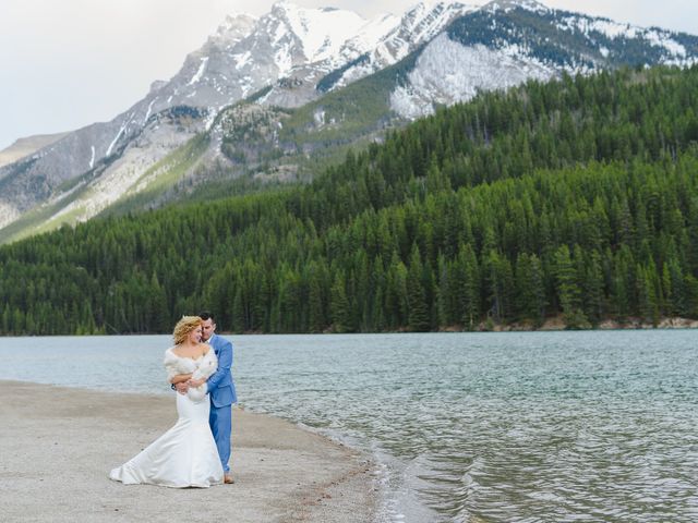 Renan and Isha&apos;s wedding in Banff, Alberta 134