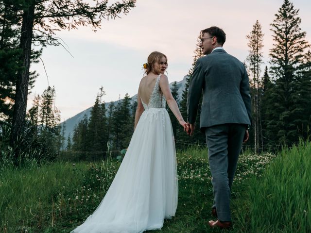 Tyler and Lauren&apos;s wedding in Canmore, Alberta 16