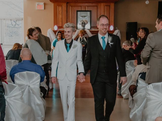 David and Geoff&apos;s wedding in Kingston, Ontario 37