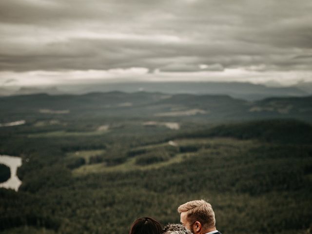 Matt and stefany&apos;s wedding in Courtenay, British Columbia 19