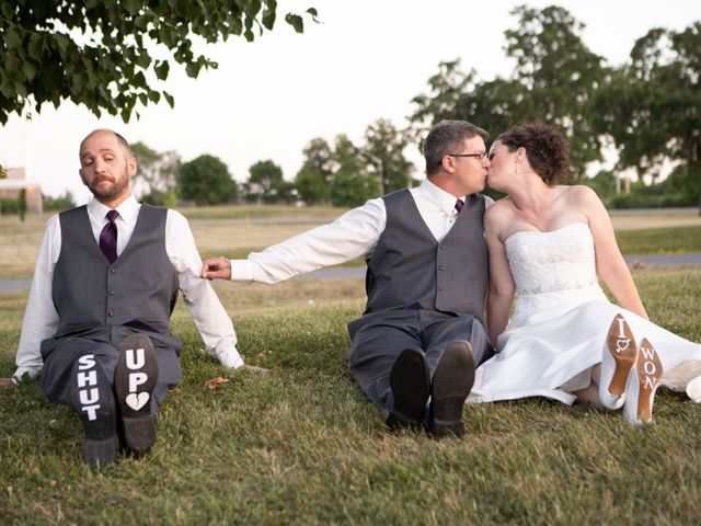 Scott McStravick and Jenn McStravick&apos;s wedding in Kingston, Ontario 22
