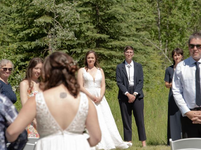 Vanessa and Lindsay&apos;s wedding in Golden, British Columbia 14