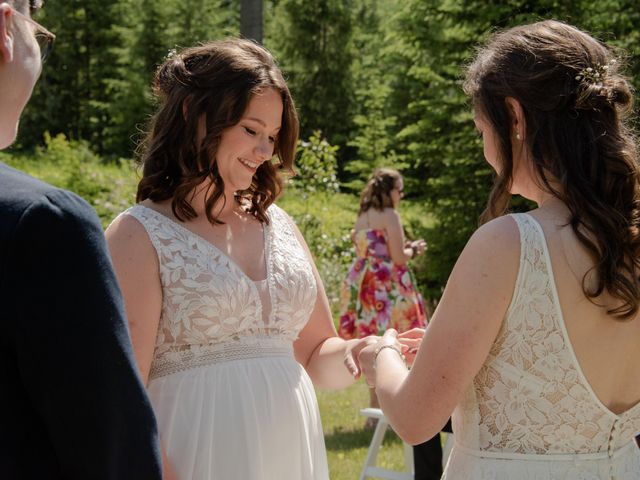 Vanessa and Lindsay&apos;s wedding in Golden, British Columbia 22