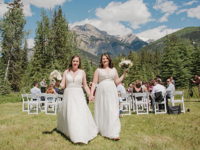 Vanessa and Lindsay&apos;s wedding in Golden, British Columbia 23