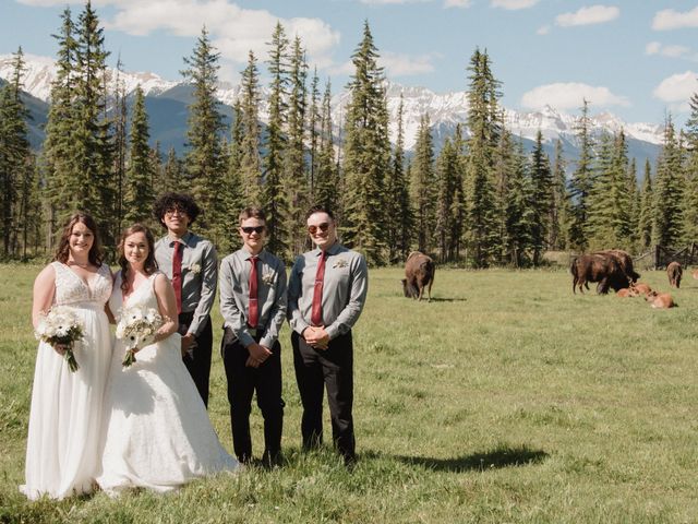 Vanessa and Lindsay&apos;s wedding in Golden, British Columbia 34