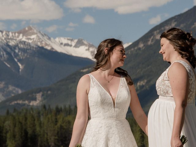 Vanessa and Lindsay&apos;s wedding in Golden, British Columbia 37