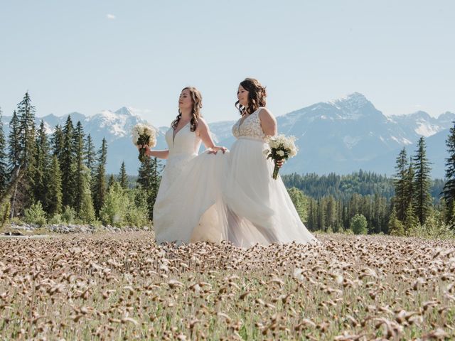 Vanessa and Lindsay&apos;s wedding in Golden, British Columbia 2
