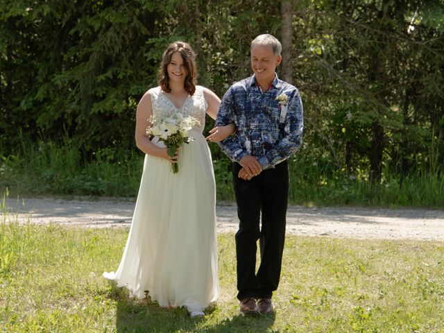Vanessa and Lindsay&apos;s wedding in Golden, British Columbia 46