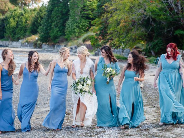 Alex and Siobhan&apos;s wedding in Parksville, British Columbia 54