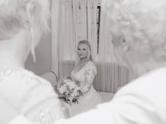 Patrycja and Arthur's wedding in Ancaster, Ontario 142