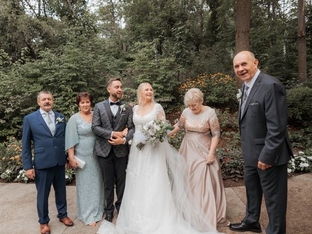 Patrycja and Arthur's wedding in Ancaster, Ontario 330