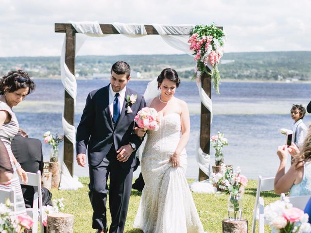 Logan and Jelisa&apos;s wedding in Deer Lake, Newfoundland and Labrador 18