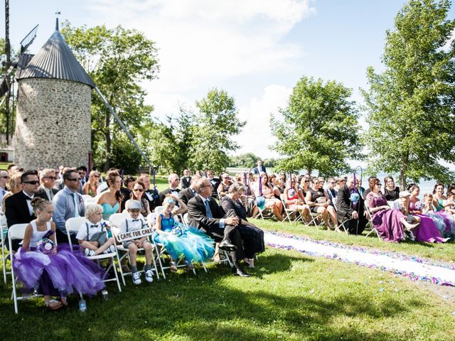 Jason and Giovanna&apos;s wedding in Notre-Dame-de-l&apos;Ile-Perrot, Quebec 19