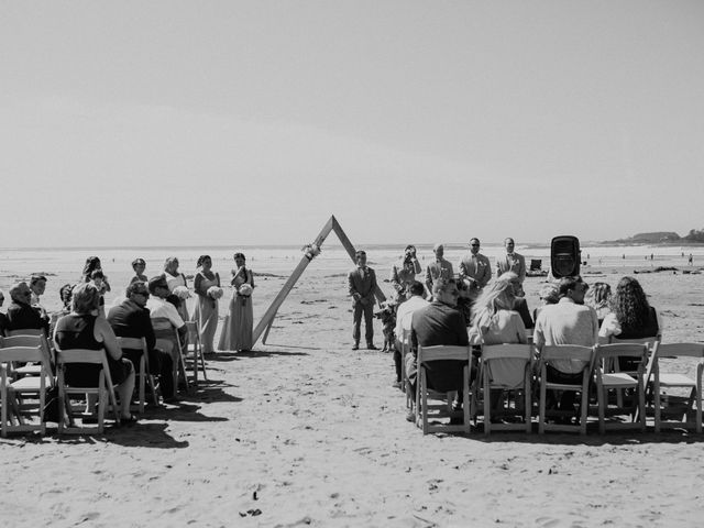 Tyler and Kaisha&apos;s wedding in Tofino, British Columbia 27