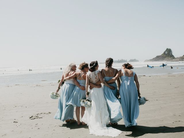 Tyler and Kaisha&apos;s wedding in Tofino, British Columbia 33