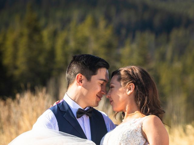 Carson and Lynne&apos;s wedding in Canmore, Alberta 17