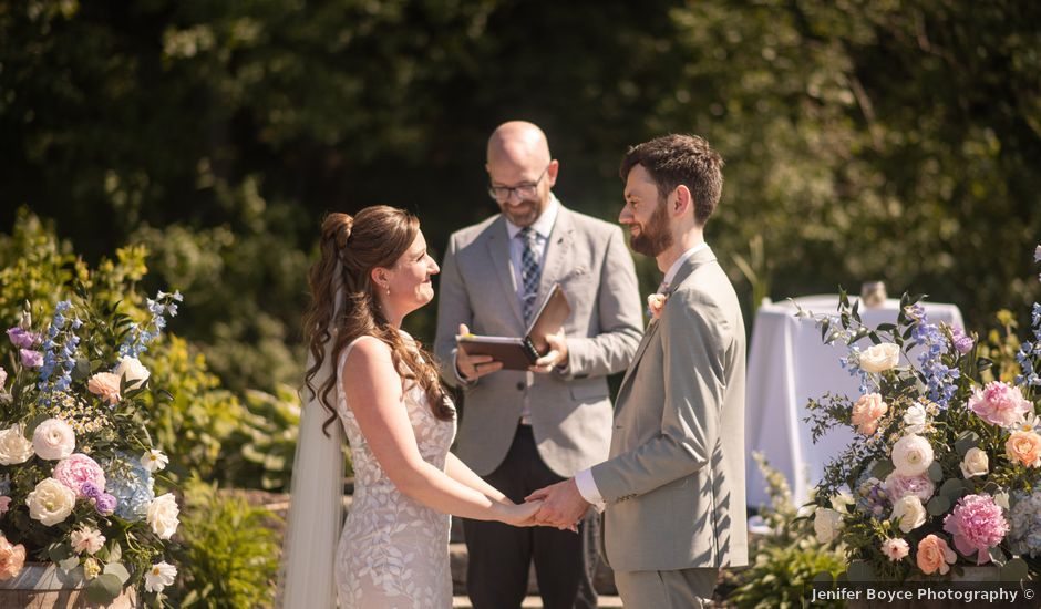 Iain and Rachel's wedding in Lincoln, Ontario