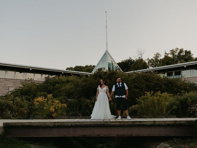 Dan and Melissa&apos;s wedding in Lincoln, Ontario 5