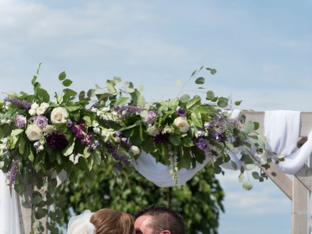 Jeff and Christine&apos;s wedding in Hamilton, Ontario 25