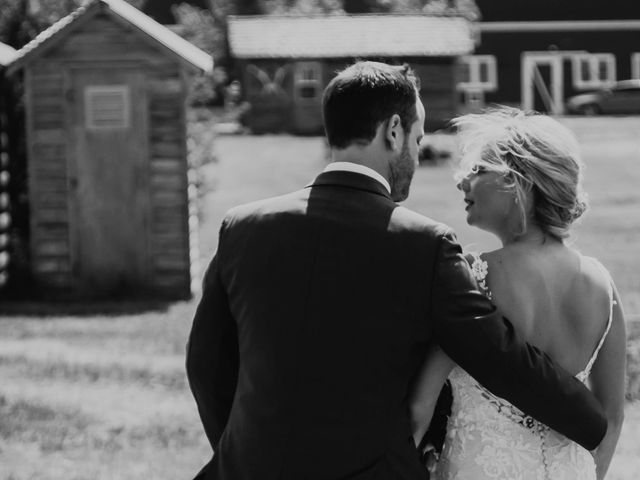 Mallorie and Dan's wedding in Pincher Creek, Alberta 21