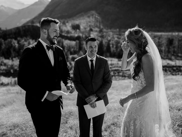 Julien and Meagan&apos;s wedding in Waterton Park, Alberta 16