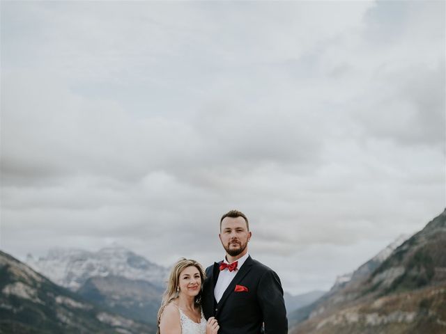 Julien and Meagan&apos;s wedding in Waterton Park, Alberta 39