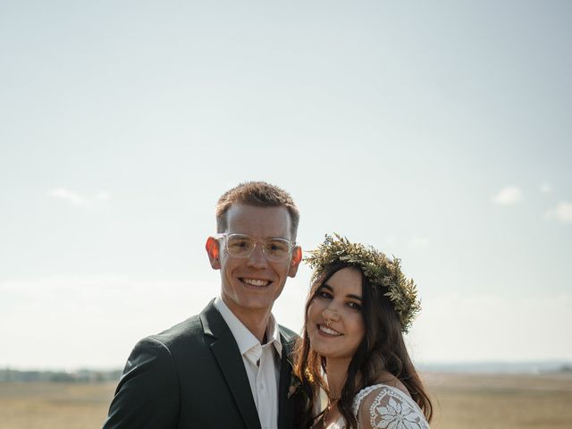 Darian and Evan&apos;s wedding in Cochrane, Alberta 31