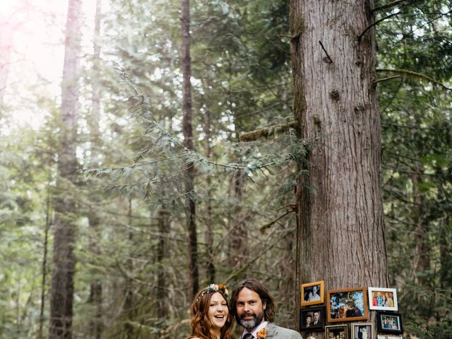 Kevin and Emma&apos;s wedding in Shawnigan Lake, British Columbia 2