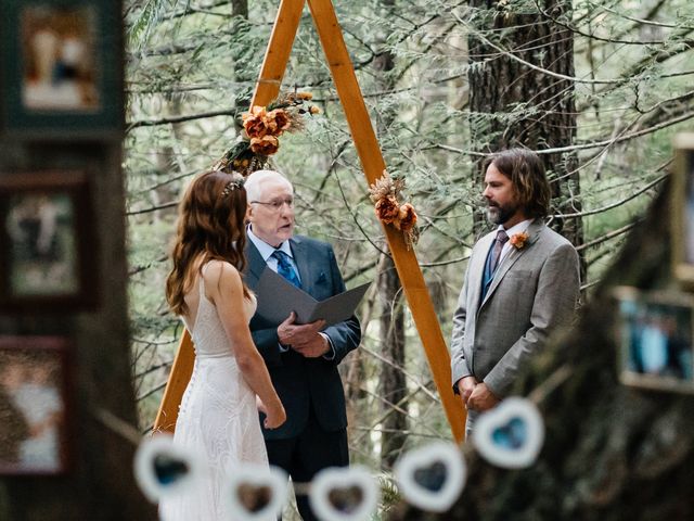Kevin and Emma&apos;s wedding in Shawnigan Lake, British Columbia 3