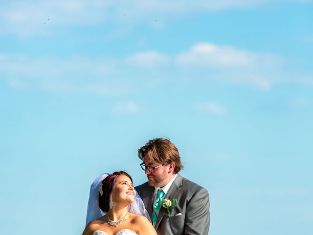 Travis and Jenna&apos;s wedding in Trenton, Ontario 14