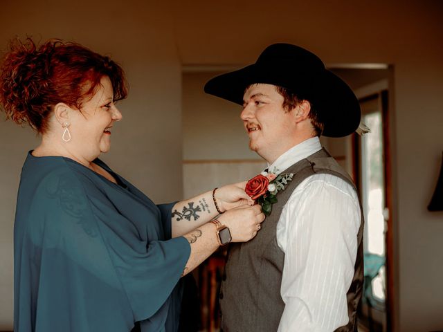 Wayde and Katie&apos;s wedding in Grande Prairie, Alberta 36