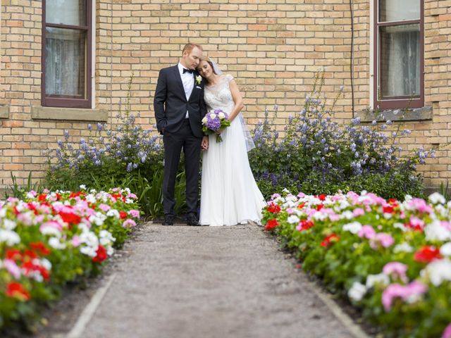 Stefan and Angela's wedding in Calgary, Alberta 15
