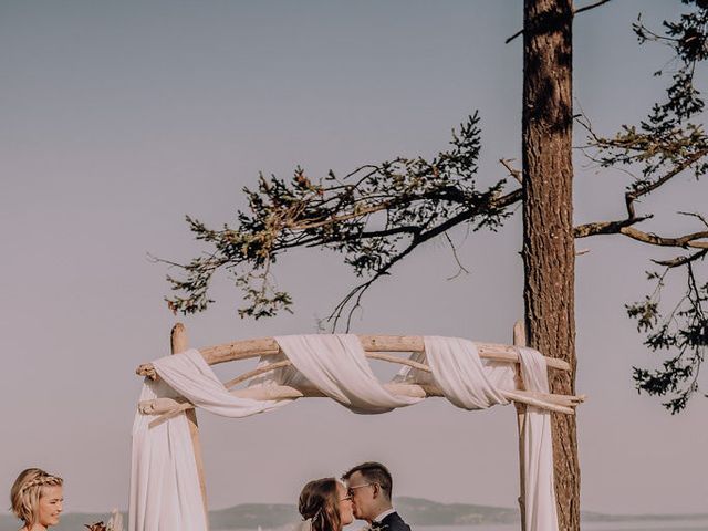 Nikita and Madison's wedding in Victoria, British Columbia 41