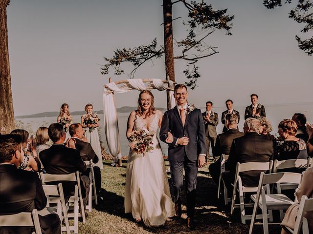 Nikita and Madison's wedding in Victoria, British Columbia 42