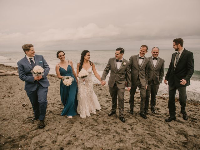 Kailee and Eric&apos;s wedding in Victoria, British Columbia 11