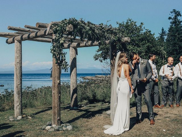 Jamie and Megan&apos;s wedding in Hornby Island, British Columbia 115