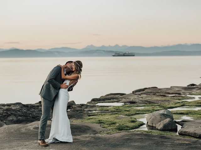 Jamie and Megan&apos;s wedding in Hornby Island, British Columbia 135