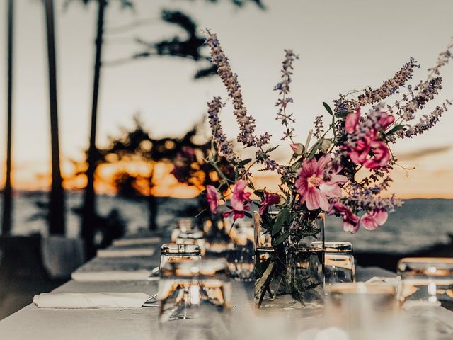 Justin and Stephanie&apos;s wedding in Gabriola, British Columbia 74