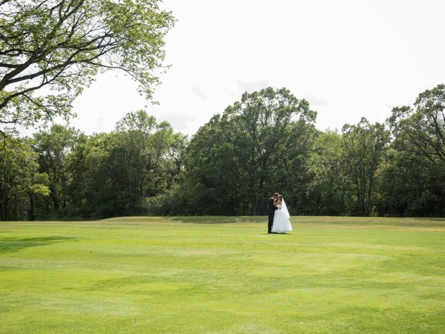 Tasha and Chris&apos;s wedding in Winnipeg, Manitoba 46