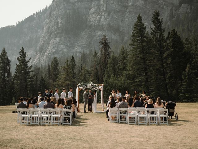 Monica and John&apos;s wedding in Banff, Alberta 19