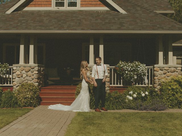 Tanner and Chelsea&apos;s wedding in Pincher Creek, Alberta 10