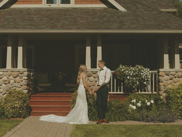 Tanner and Chelsea&apos;s wedding in Pincher Creek, Alberta 11