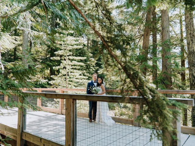 Jason and Kim&apos;s wedding in Squamish, British Columbia 114