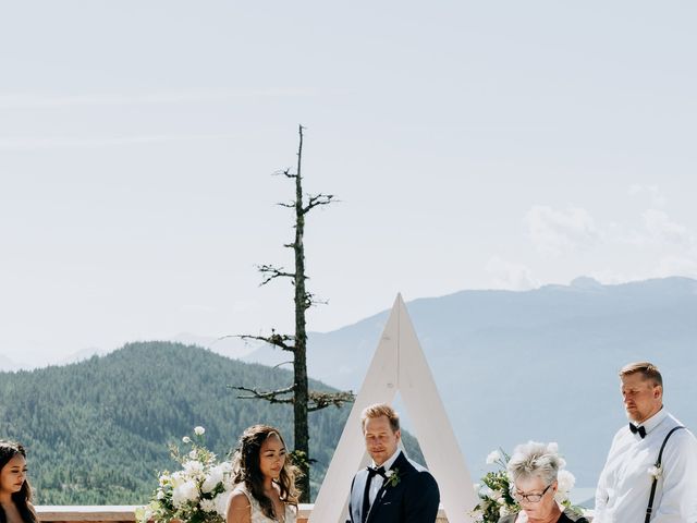 Jason and Kim&apos;s wedding in Squamish, British Columbia 139