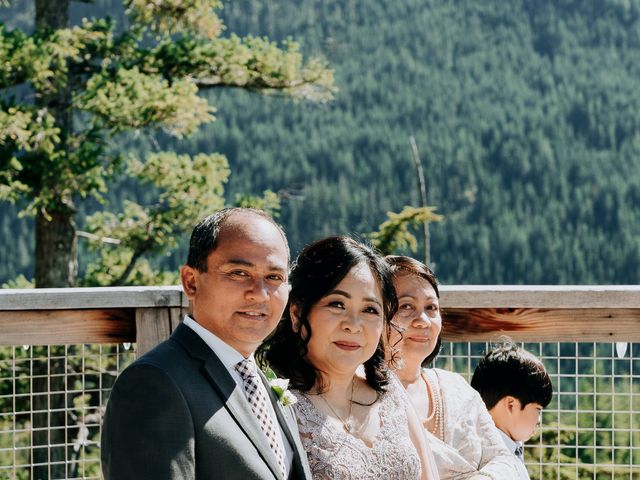 Jason and Kim&apos;s wedding in Squamish, British Columbia 146