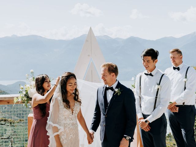 Jason and Kim&apos;s wedding in Squamish, British Columbia 148
